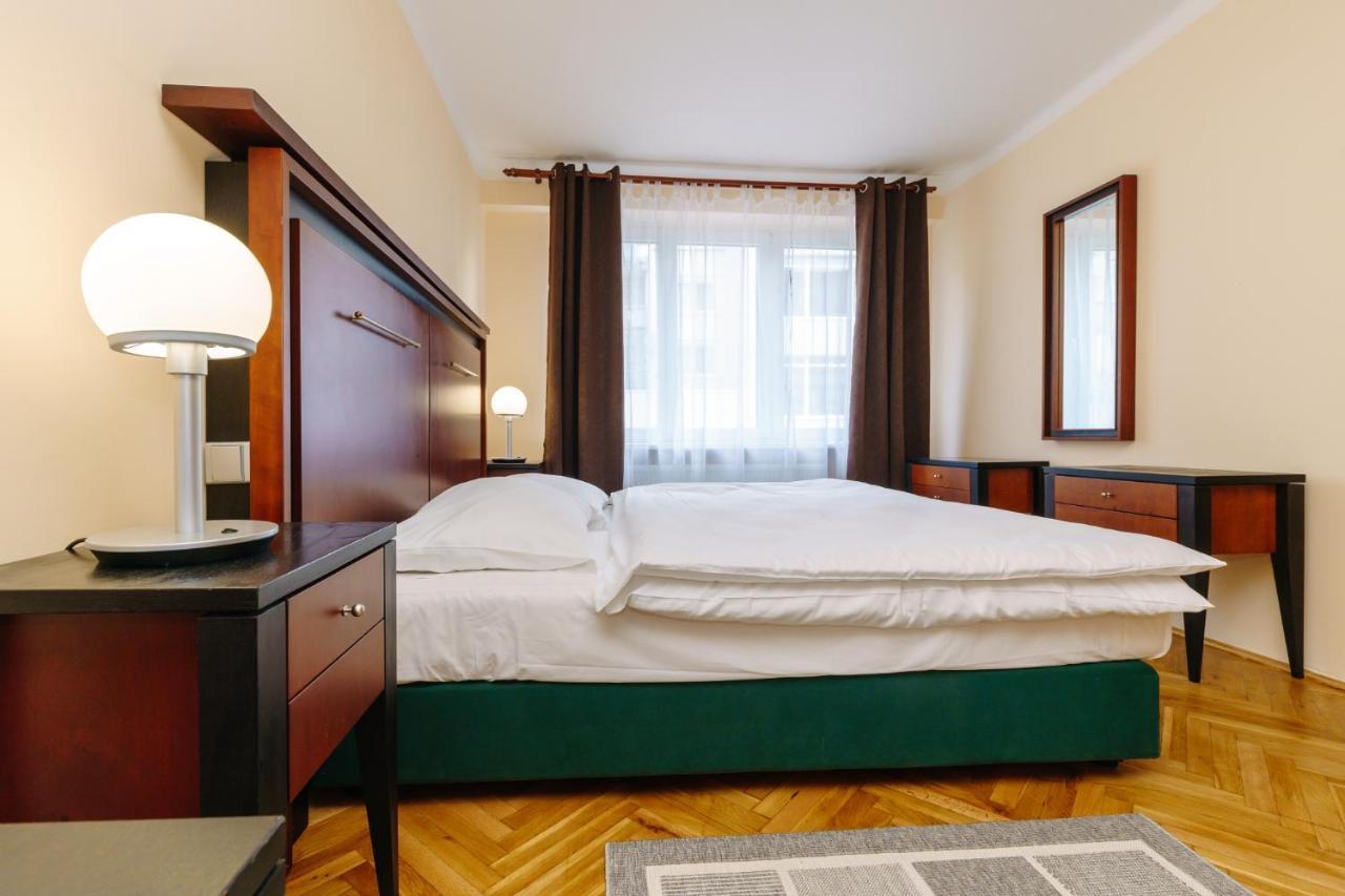 Apartments Tgm 11 Karlovy Vary Esterno foto