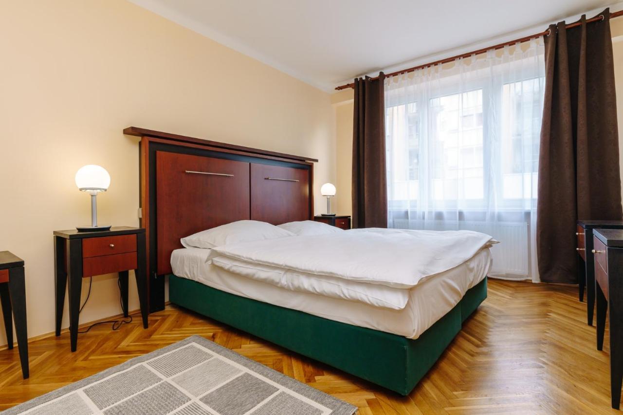 Apartments Tgm 11 Karlovy Vary Esterno foto
